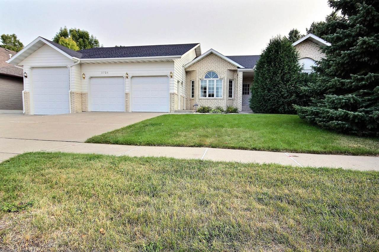 3728 Kingston Drive - Photo 1