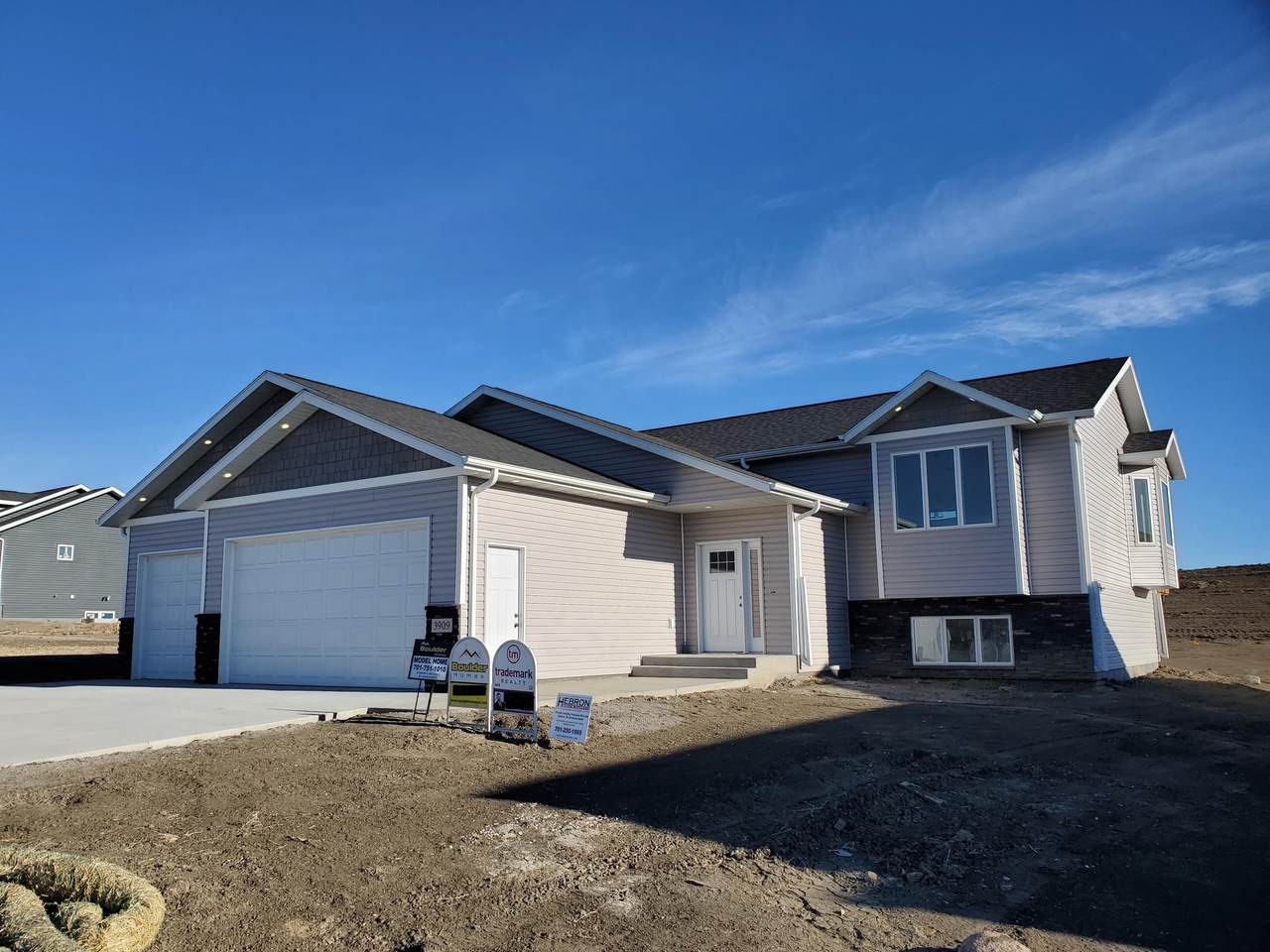 3909 Silver Boulevard - Photo 1