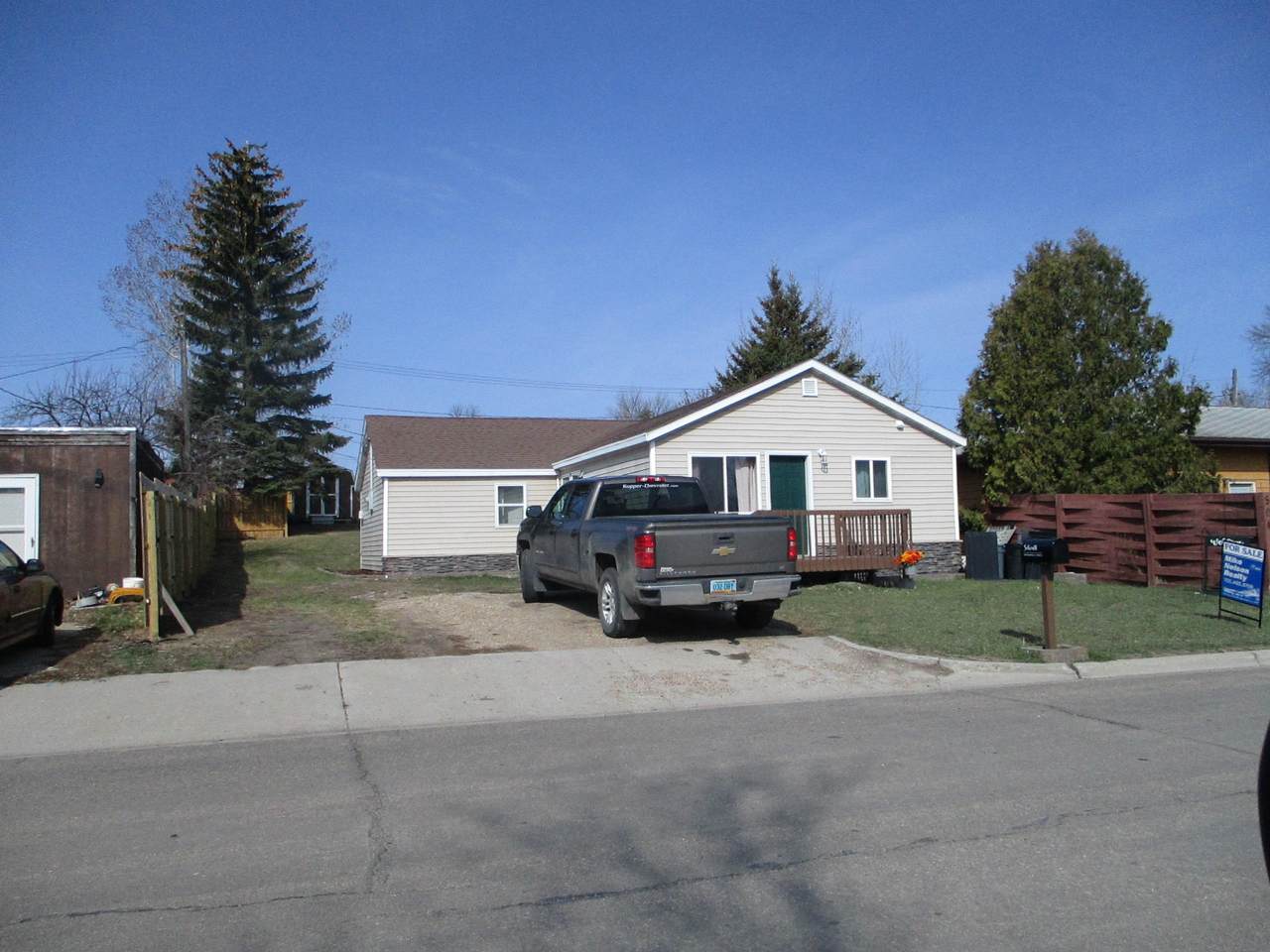 510 Roosevelt Street - Photo 1