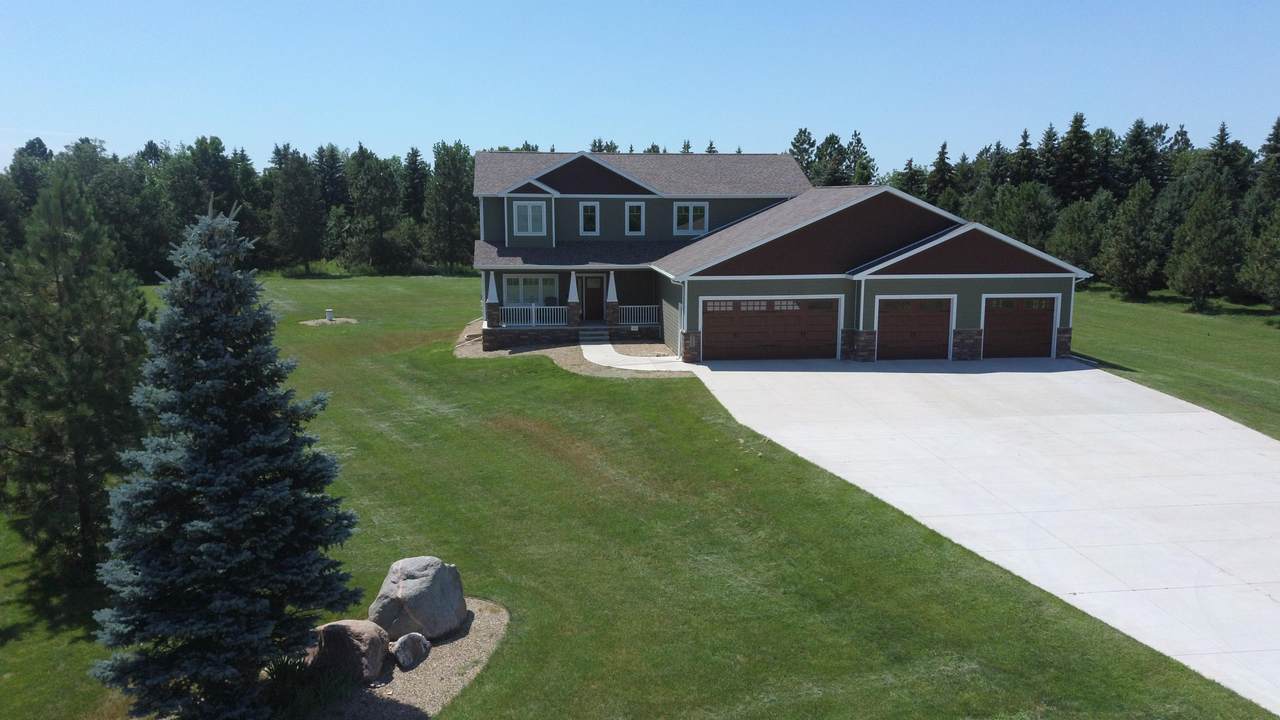 8025 Burr Oak Loop - Photo 1