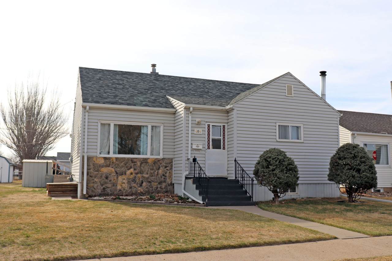 404 S 12th Street - Photo 1