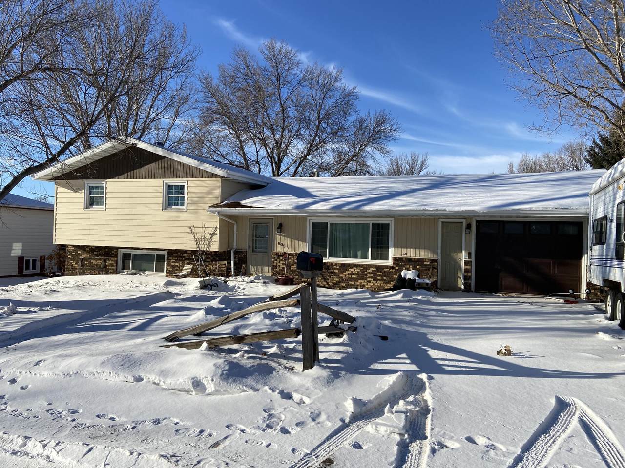805 13th Avenue - Photo 1
