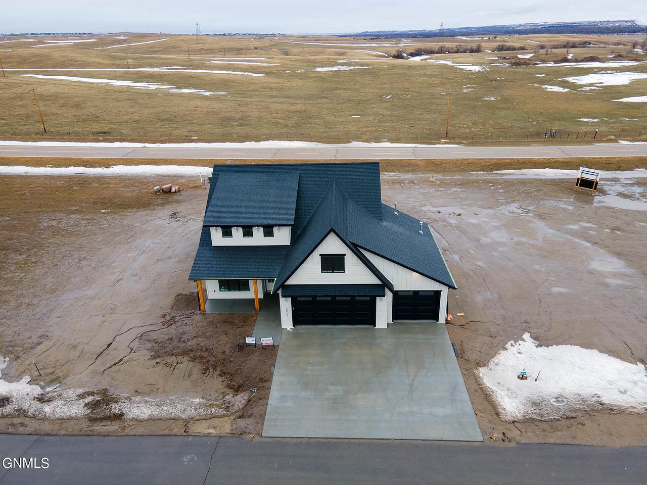 3515 Palmer Place - Photo 1