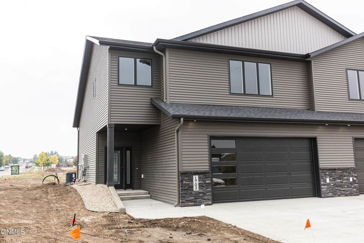 1702 Heart Ridge Loop - Photo 1
