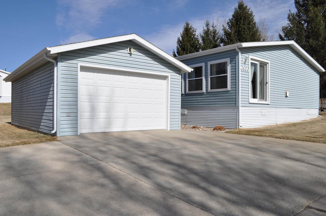 4506 Patriot Drive - Photo 1