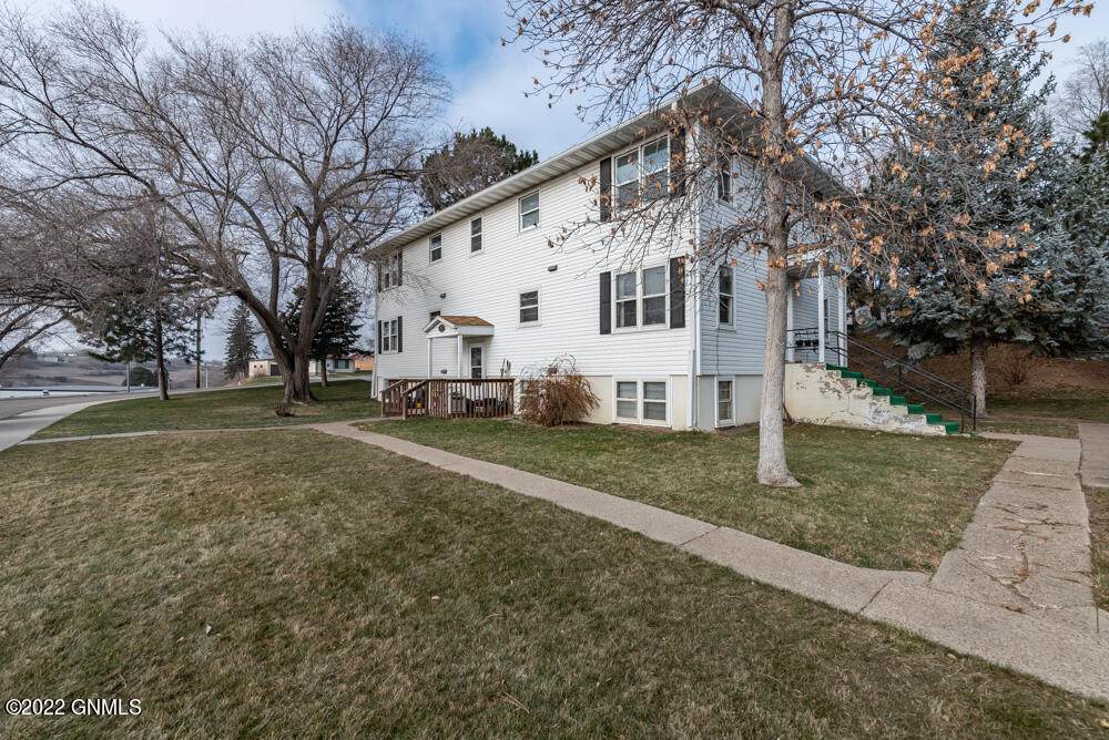 610 9th Street - Photo 1