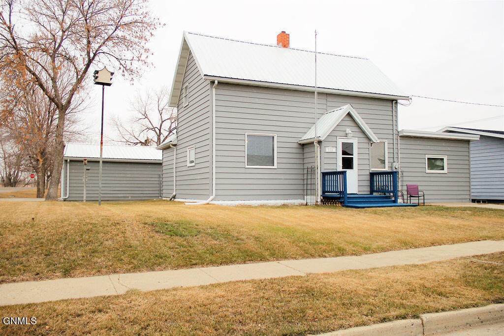 116 5th Street - Photo 1