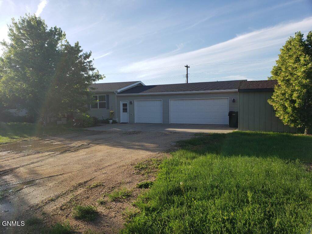 402 Main Avenue - Photo 1