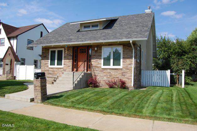 219 3rd Avenue - Photo 1