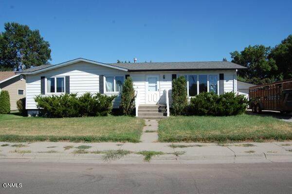 318 12th Avenue - Photo 1