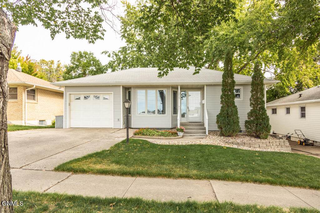 1715 13th Street - Photo 1