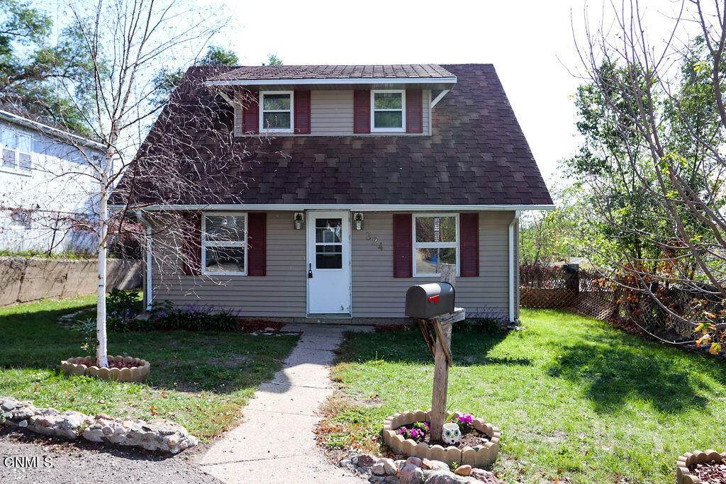 324 7th Street - Photo 1