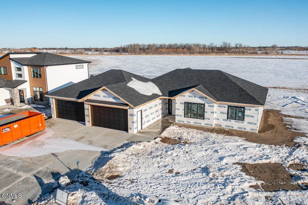 2919 Peach Tree Drive - Photo 1