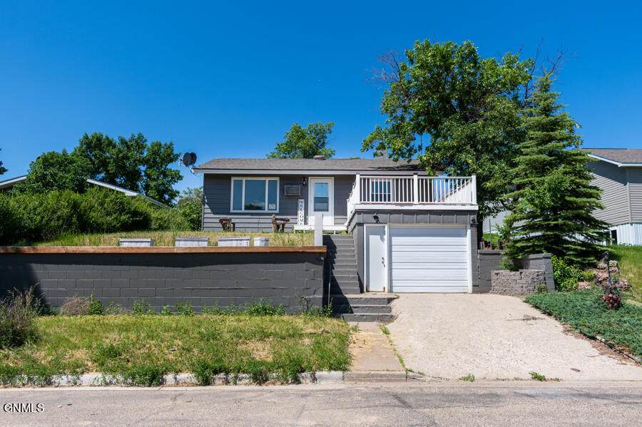 325 4th Street - Photo 1