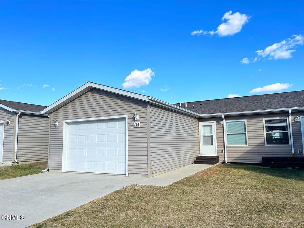 726 2nd Street - Photo 1