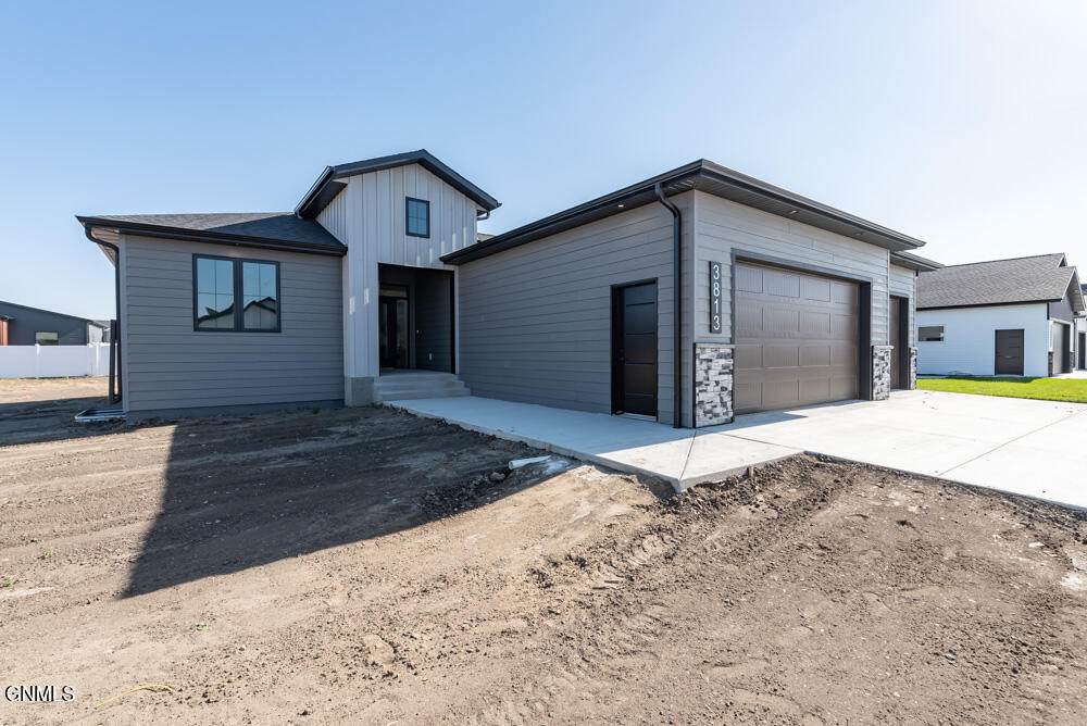 3813 Nickel Street - Photo 1