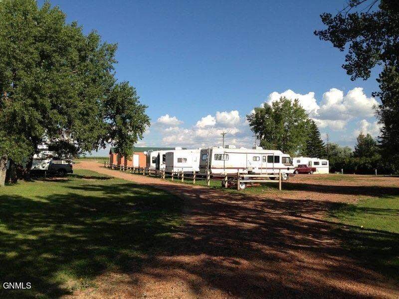 131 Hwy 85 N - Photo 1