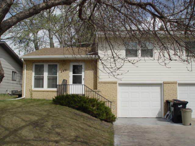 2421 N 7th Street - Photo 1