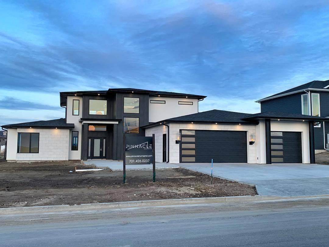 3927 Crest Place - Photo 1