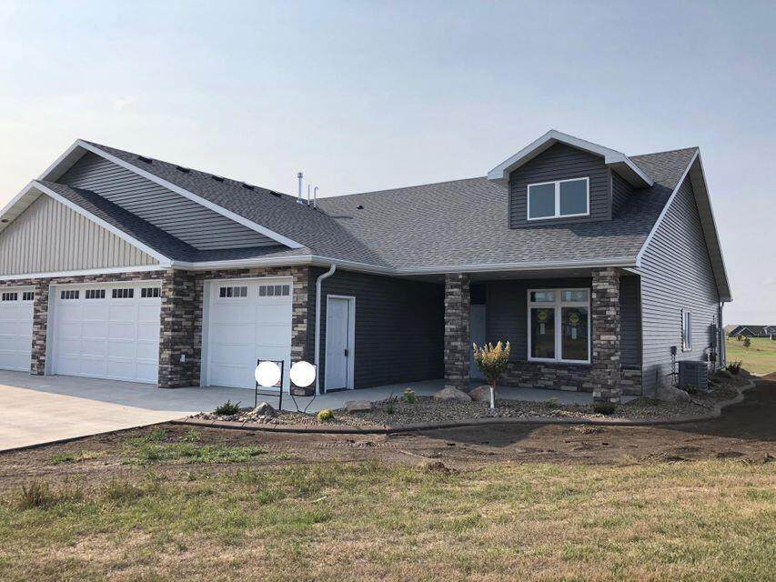 2922 Peach Tree Drive - Photo 1