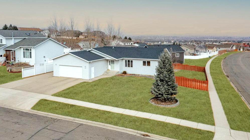 812 23rd Street - Photo 1