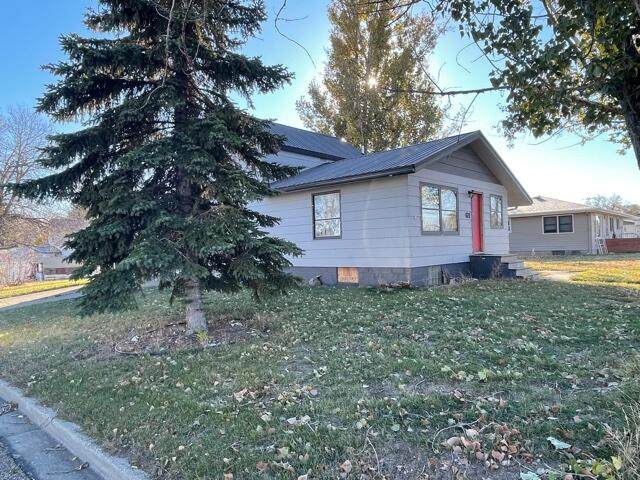 621 Main Street - Photo 1