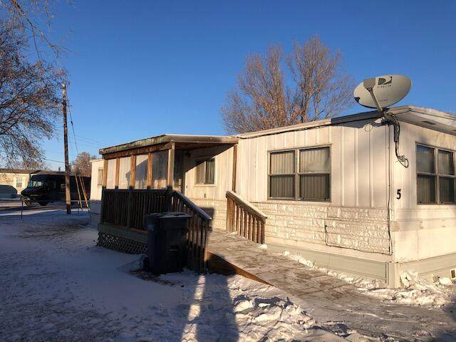 725 12th Street - Photo 1
