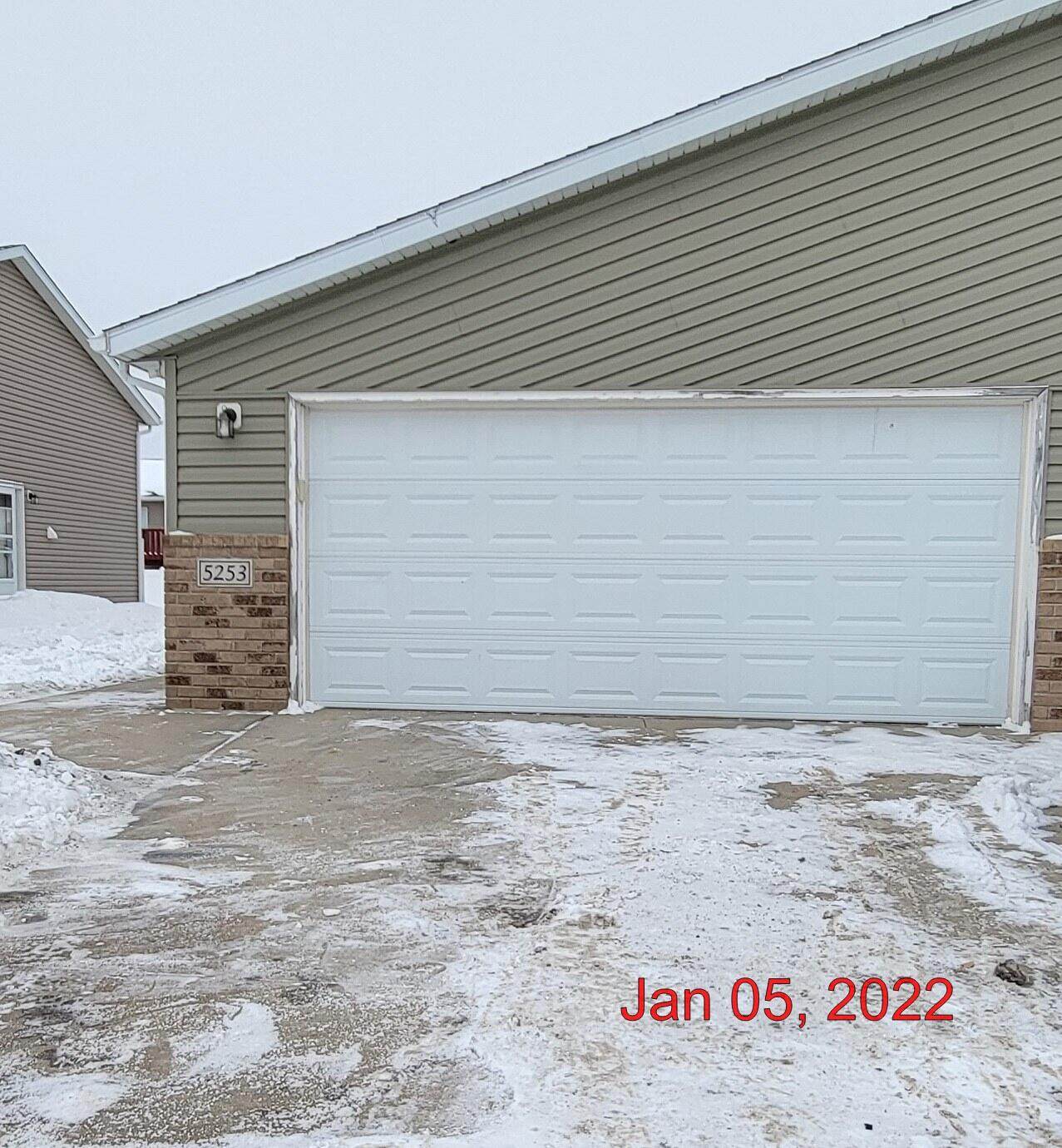 5253 50th Avenue - Photo 1