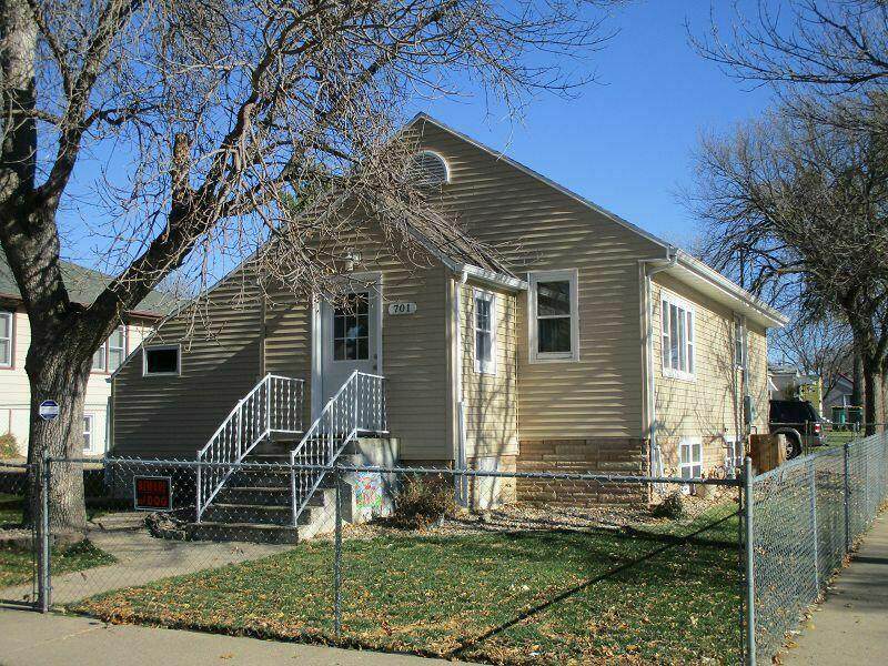 701 15th Street - Photo 1