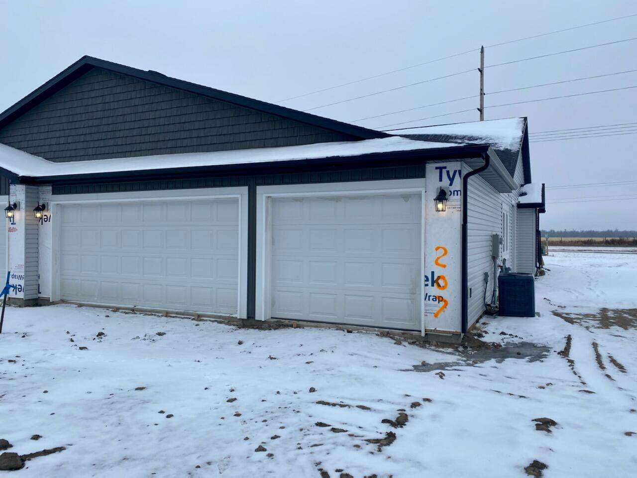 207 Kenner Loop - Photo 1