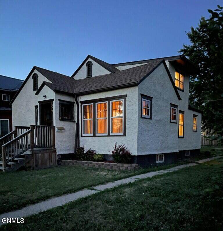 320 6th Avenue - Photo 1