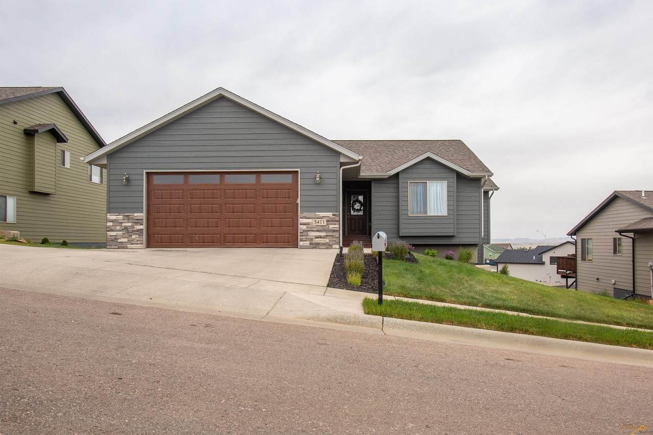 5411 Darian St - Photo 1