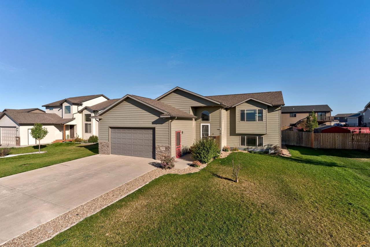 562 Norad Dr - Photo 1
