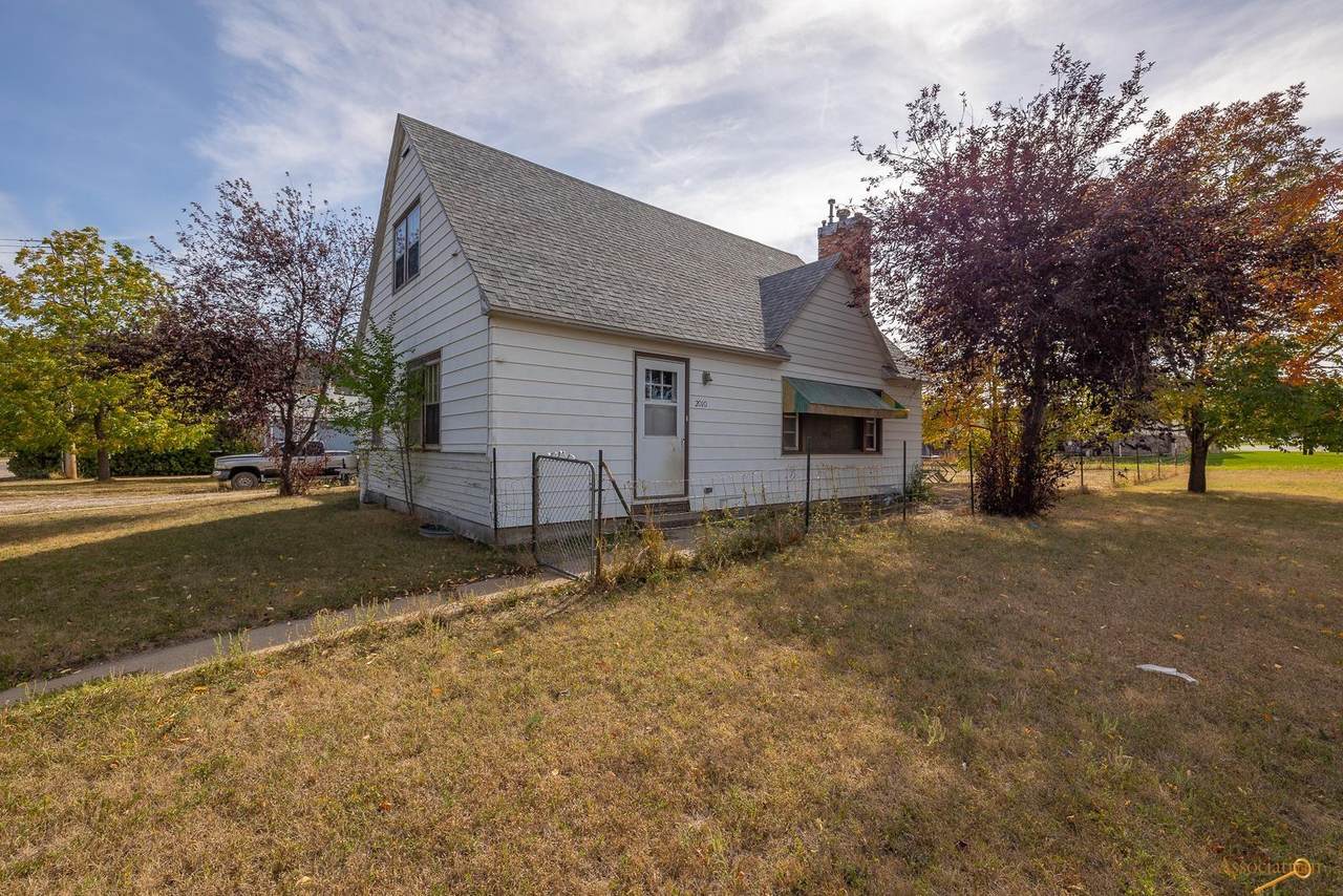2010 Junction Ave - Photo 1