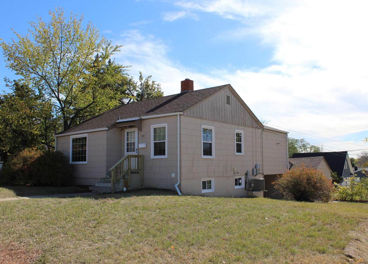 237 Franklin - Photo 1