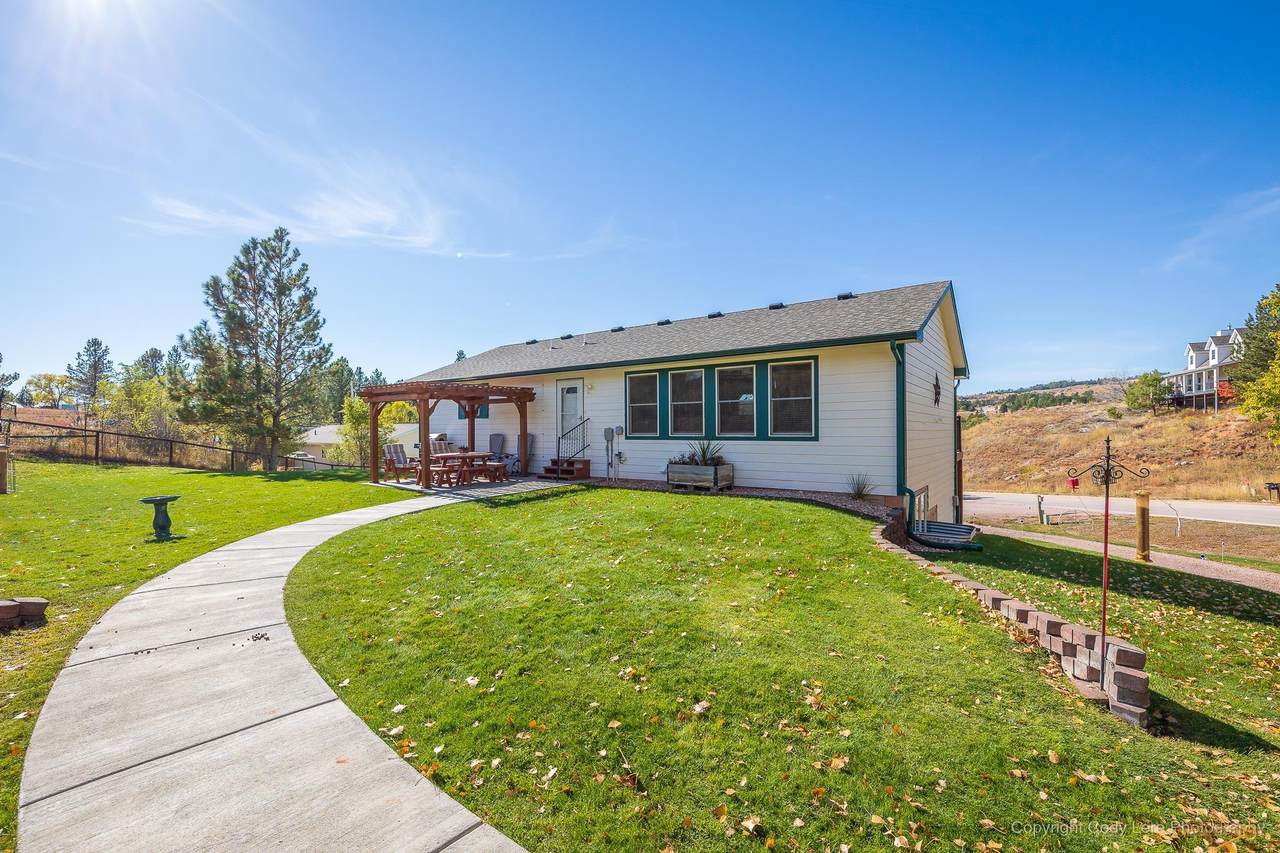 1415 Badger Clark Rd - Photo 1