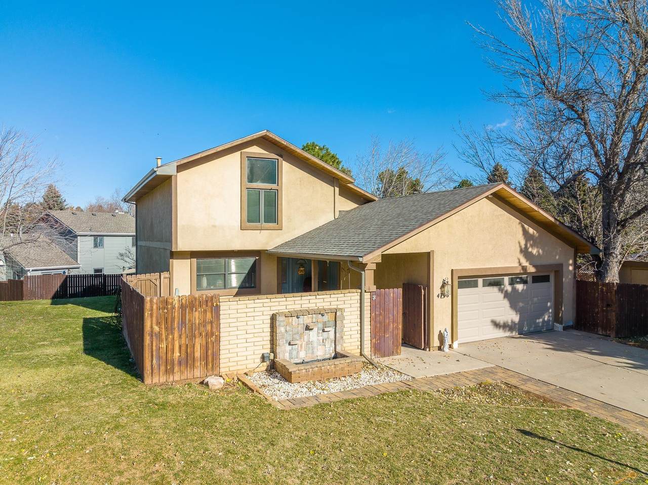 4708 Steamboat Cir - Photo 1