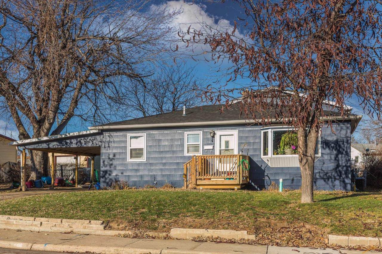 2052 11TH - Photo 1