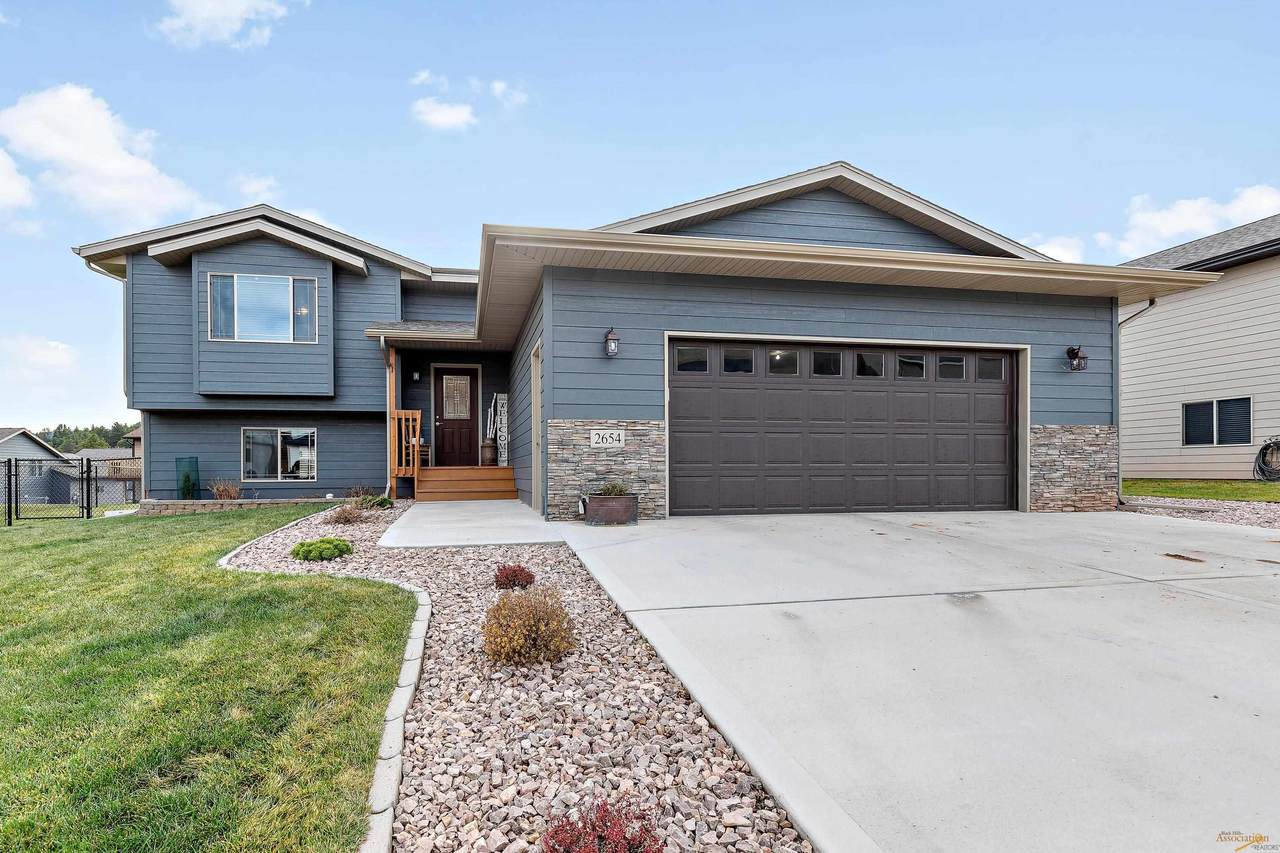 2654 Meadows Dr - Photo 1