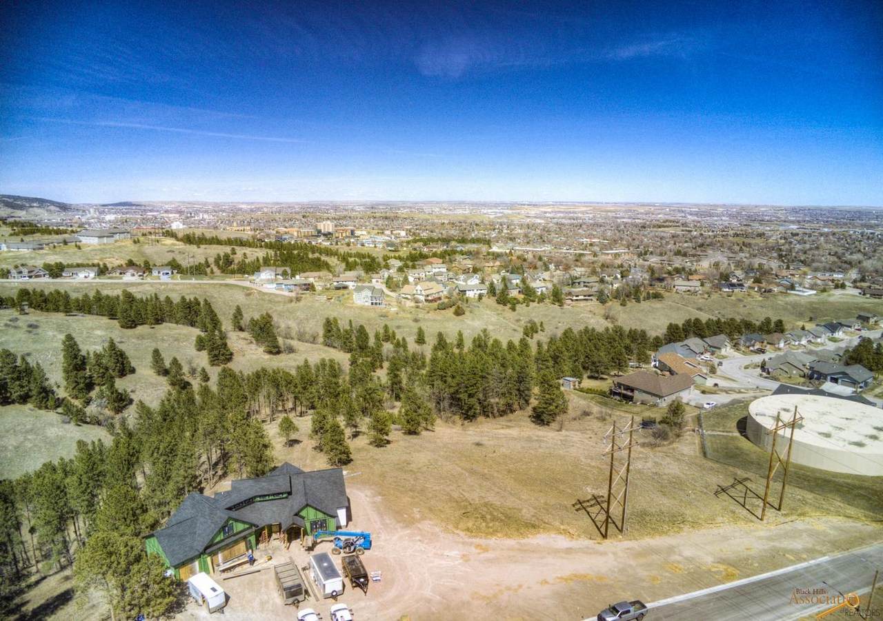 802 Minnesota - Photo 1