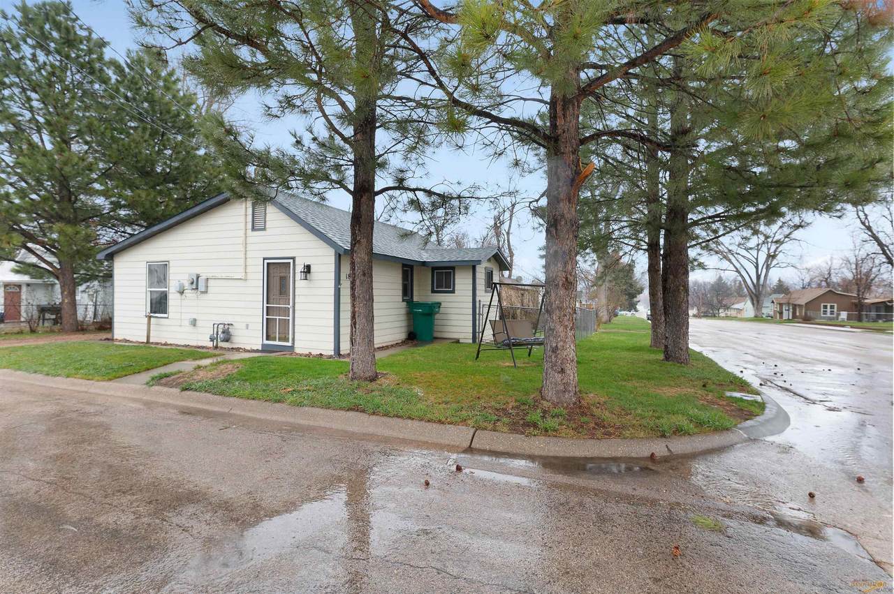 1853 Pine - Photo 1
