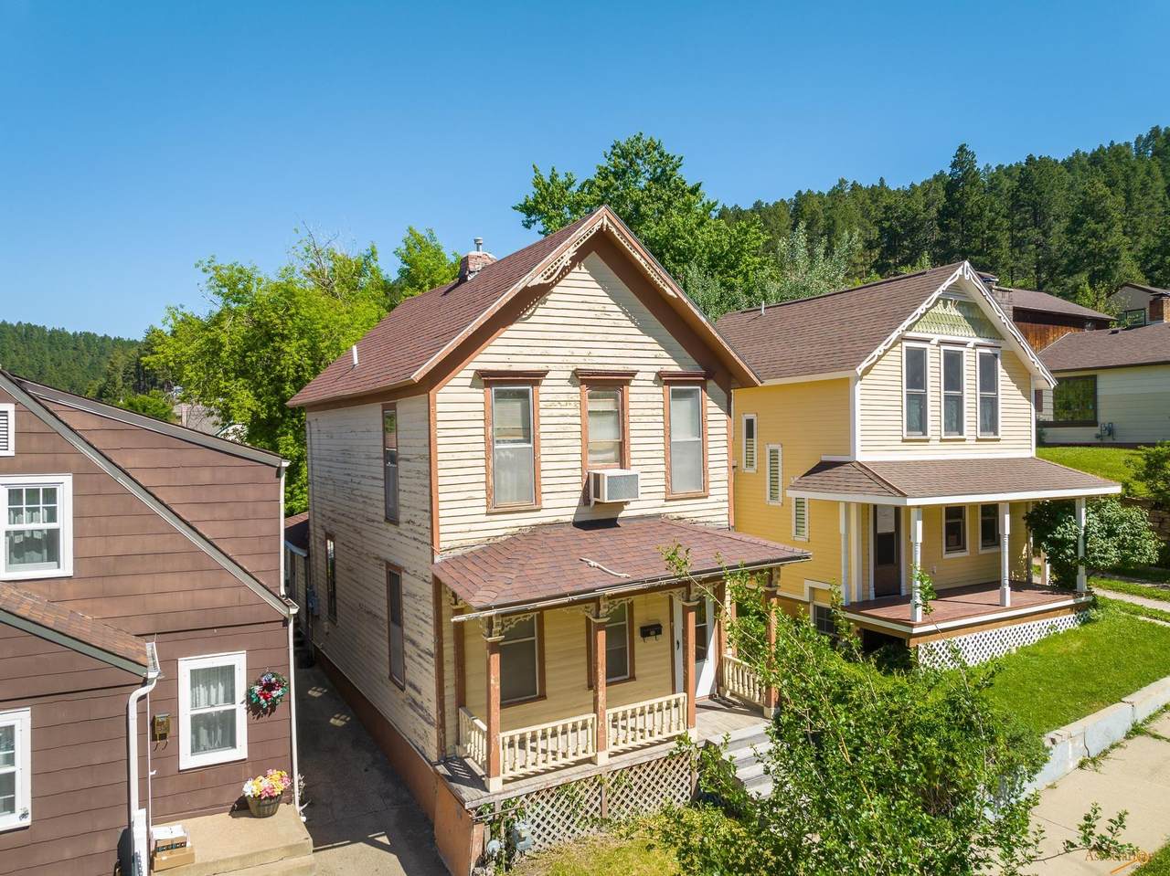 37 Lincoln Ave - Photo 1