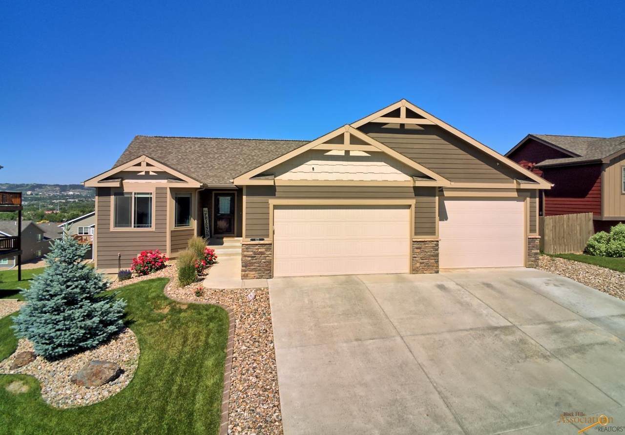 825 Summerfield Dr - Photo 1