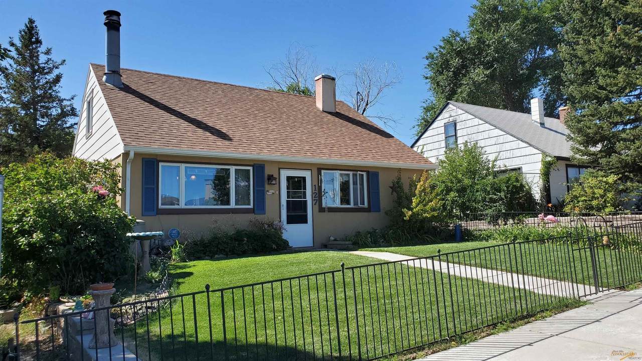 127 Anamosa - Photo 1