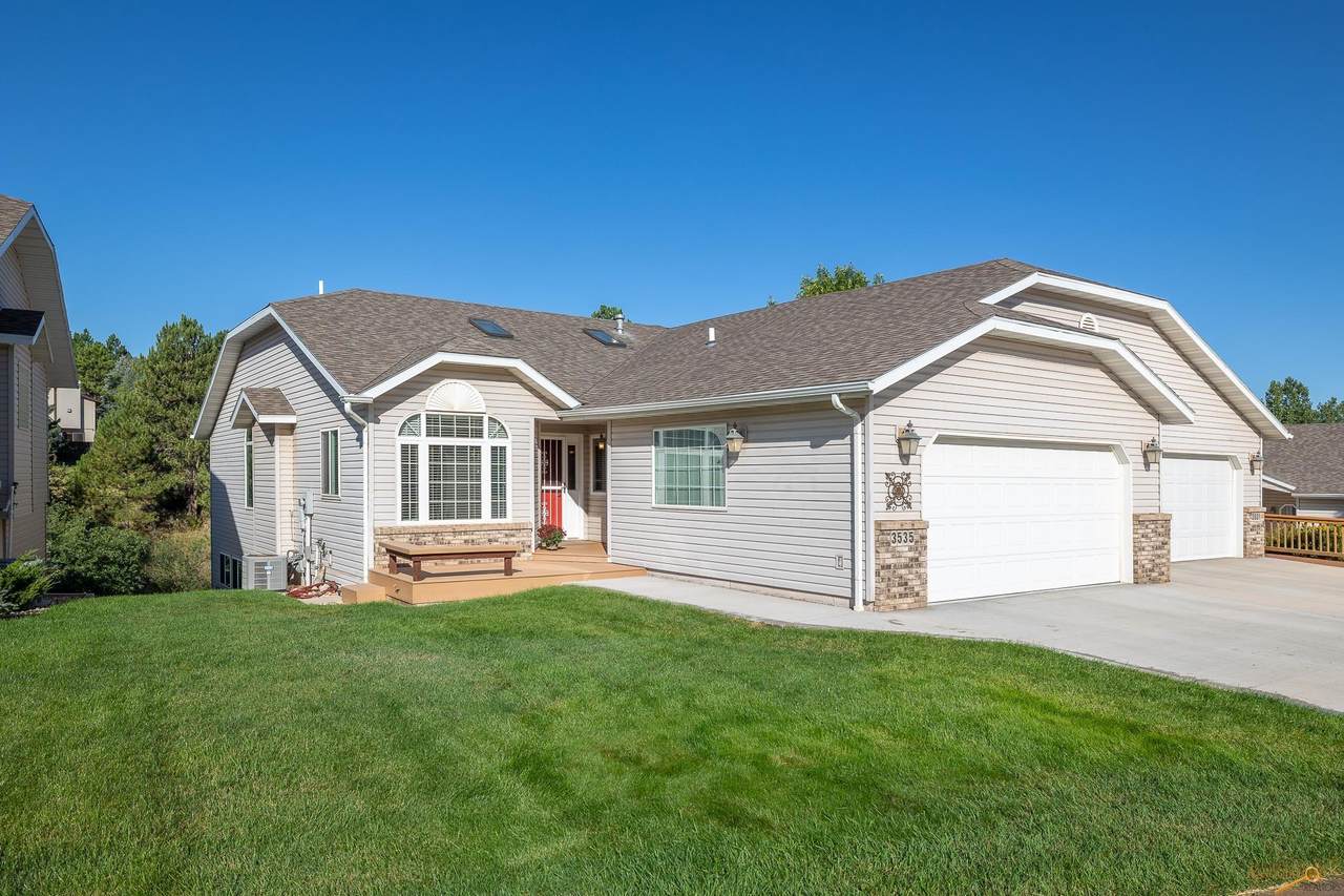 3535 Park Dr - Photo 1
