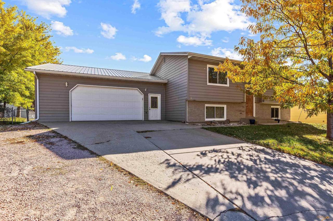 3620 Redwood - Photo 1