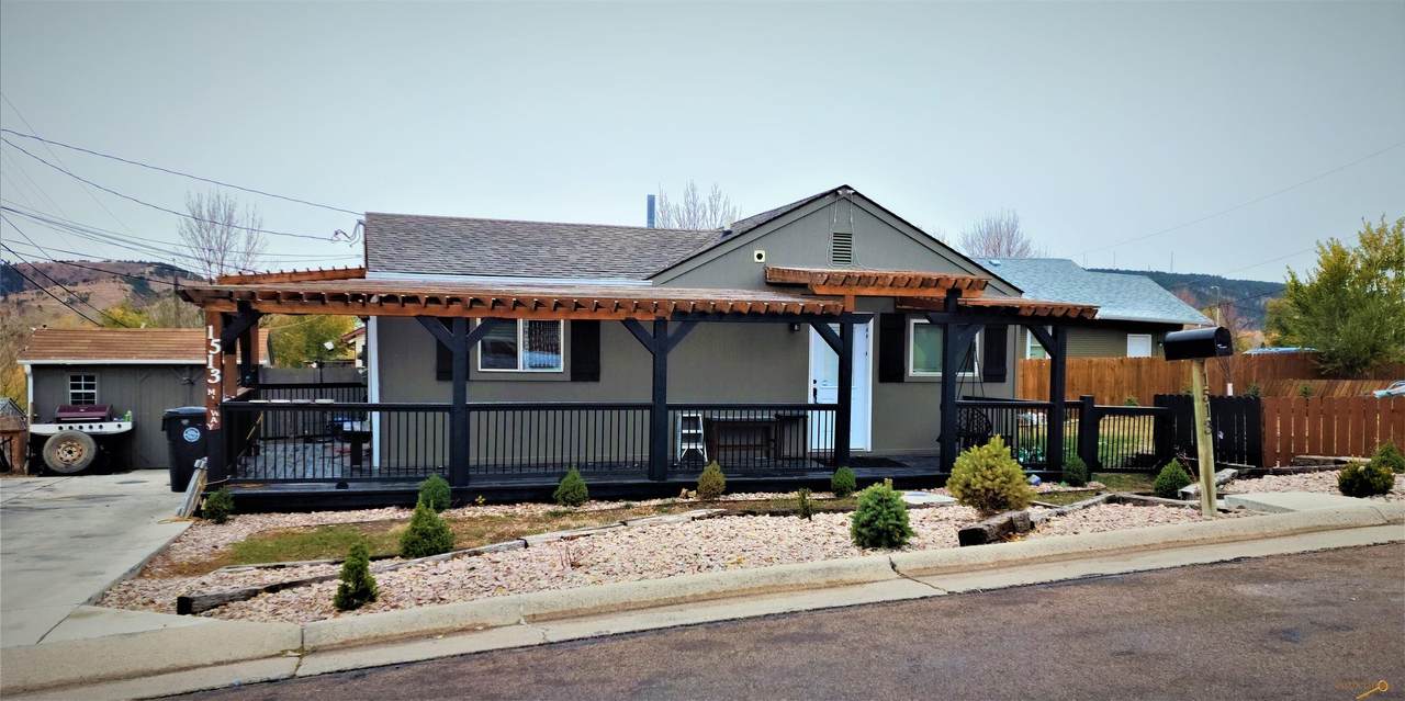 1513 Midway - Photo 1
