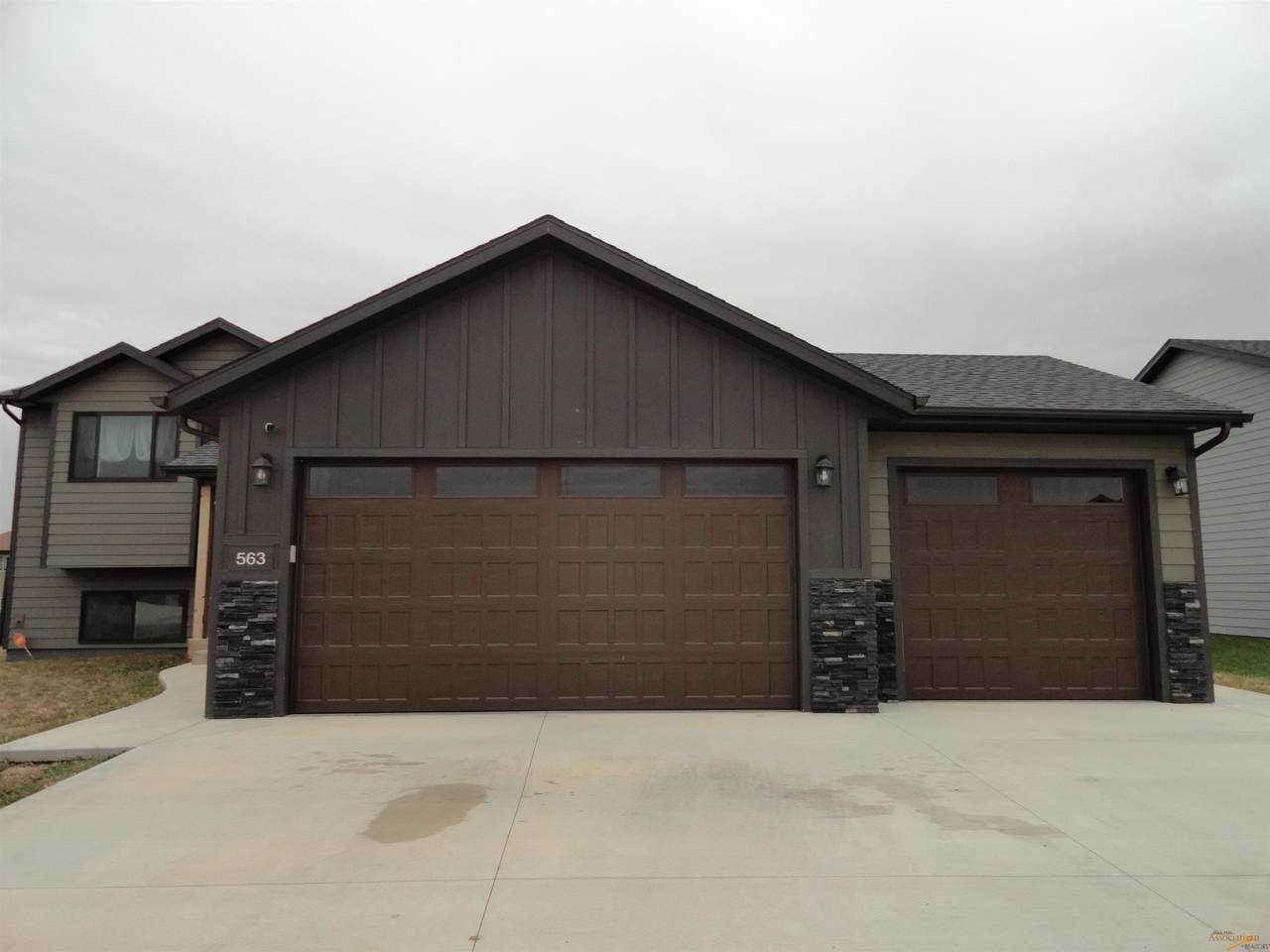 563 Ballista Blvd - Photo 1
