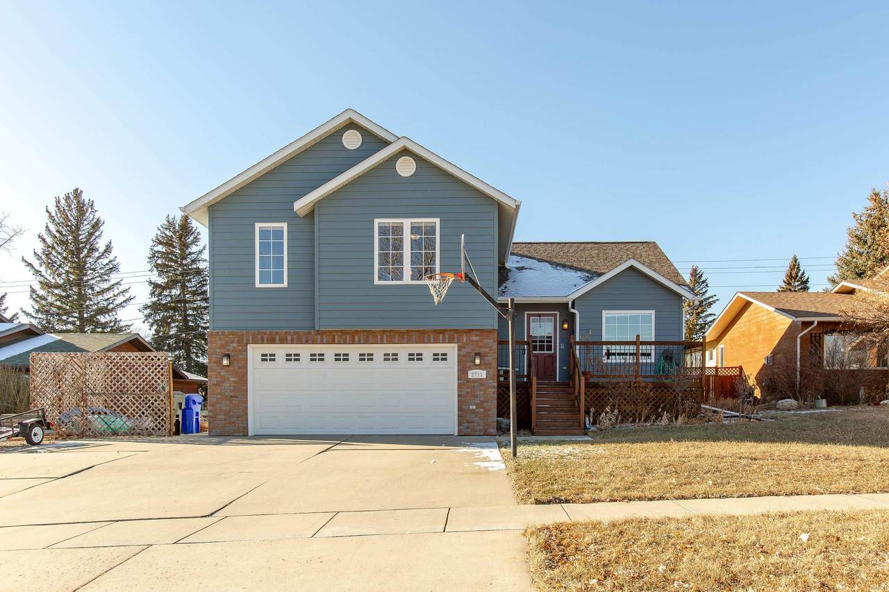 2711 Hoefer Ave - Photo 1