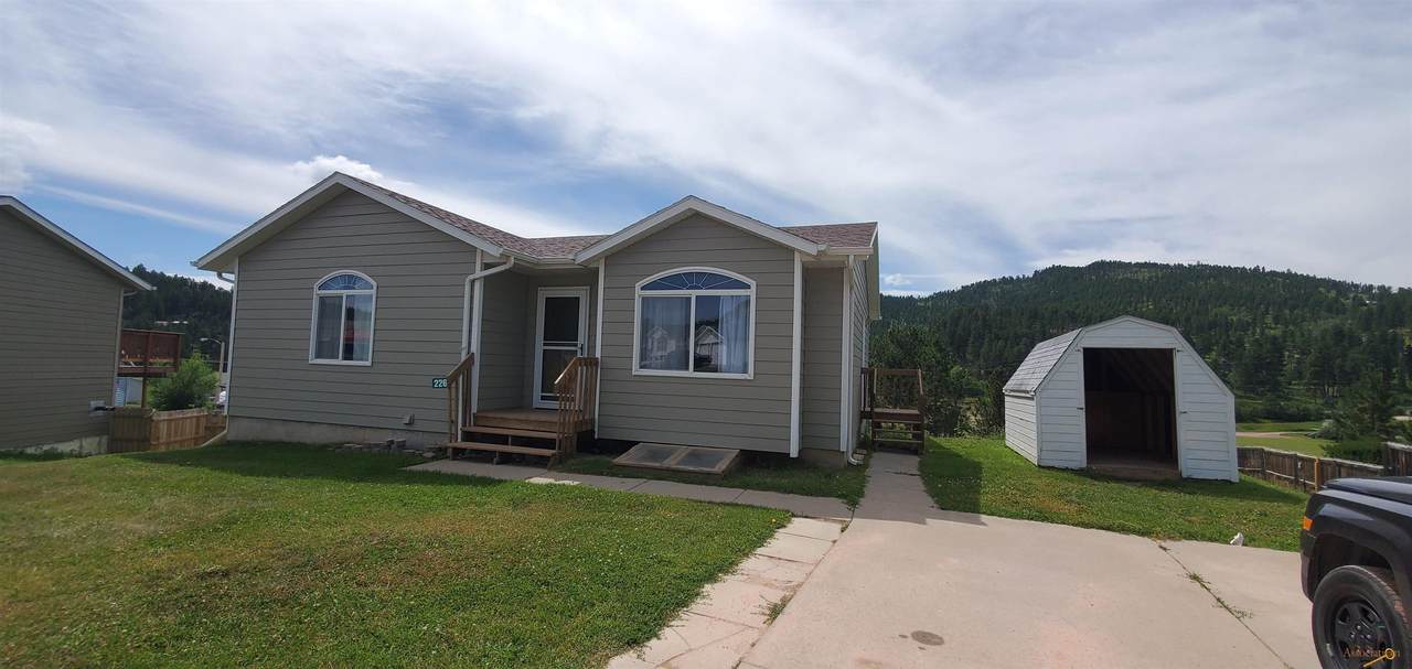 226 Buds Dr - Photo 1